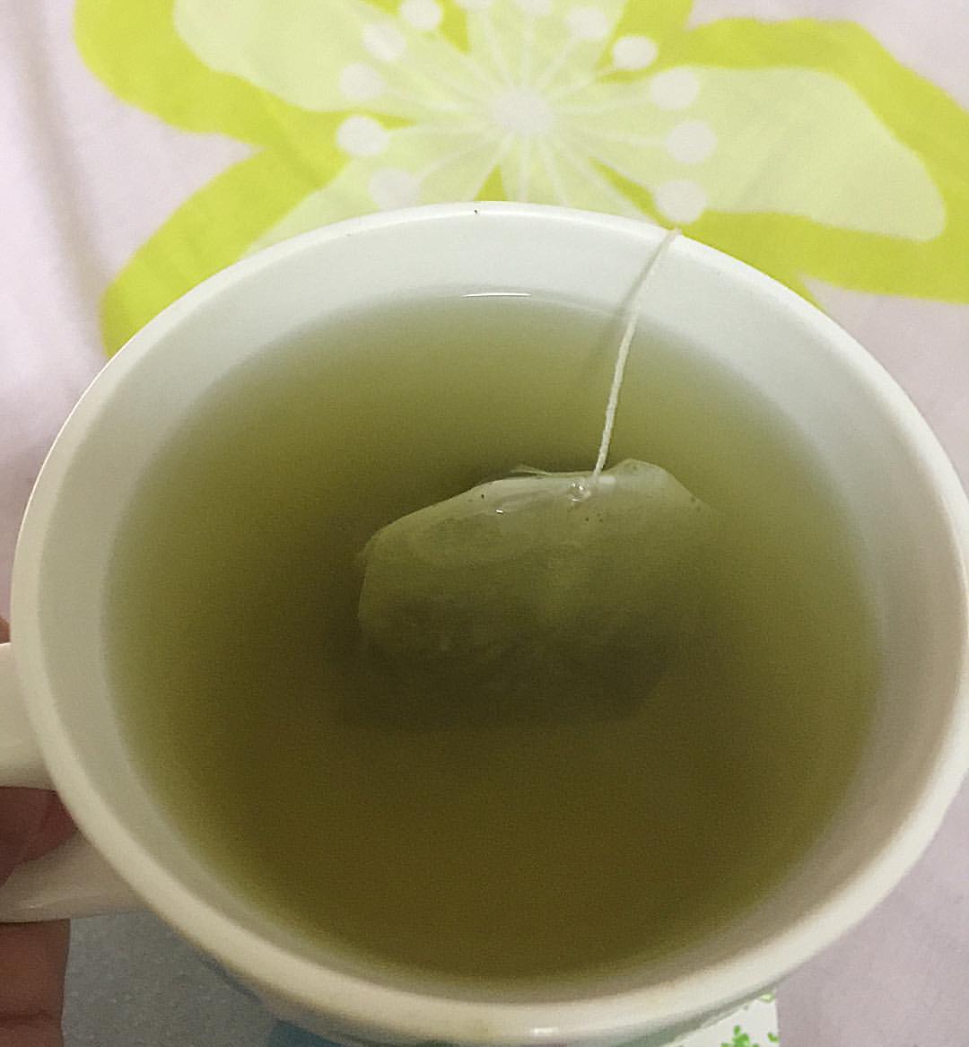 Taking green tea before bed G o o d n i g h t #acupofgreentea ? #drinkhealthy Taking green tea before bed G o o d n i g h t #acupofgreentea ? #drinkhealthy